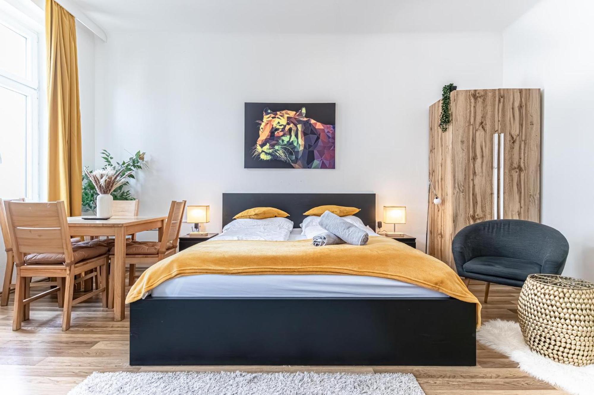 Explore Vienna: 1Br Retreat Near Westbahnhof Exterior photo