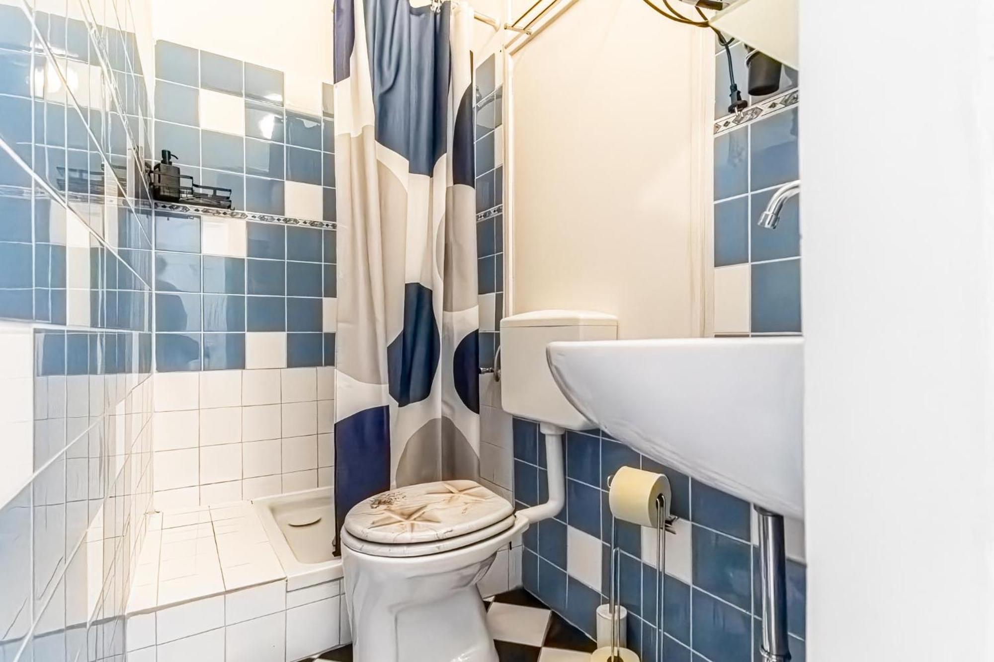 Explore Vienna: 1Br Retreat Near Westbahnhof Exterior photo
